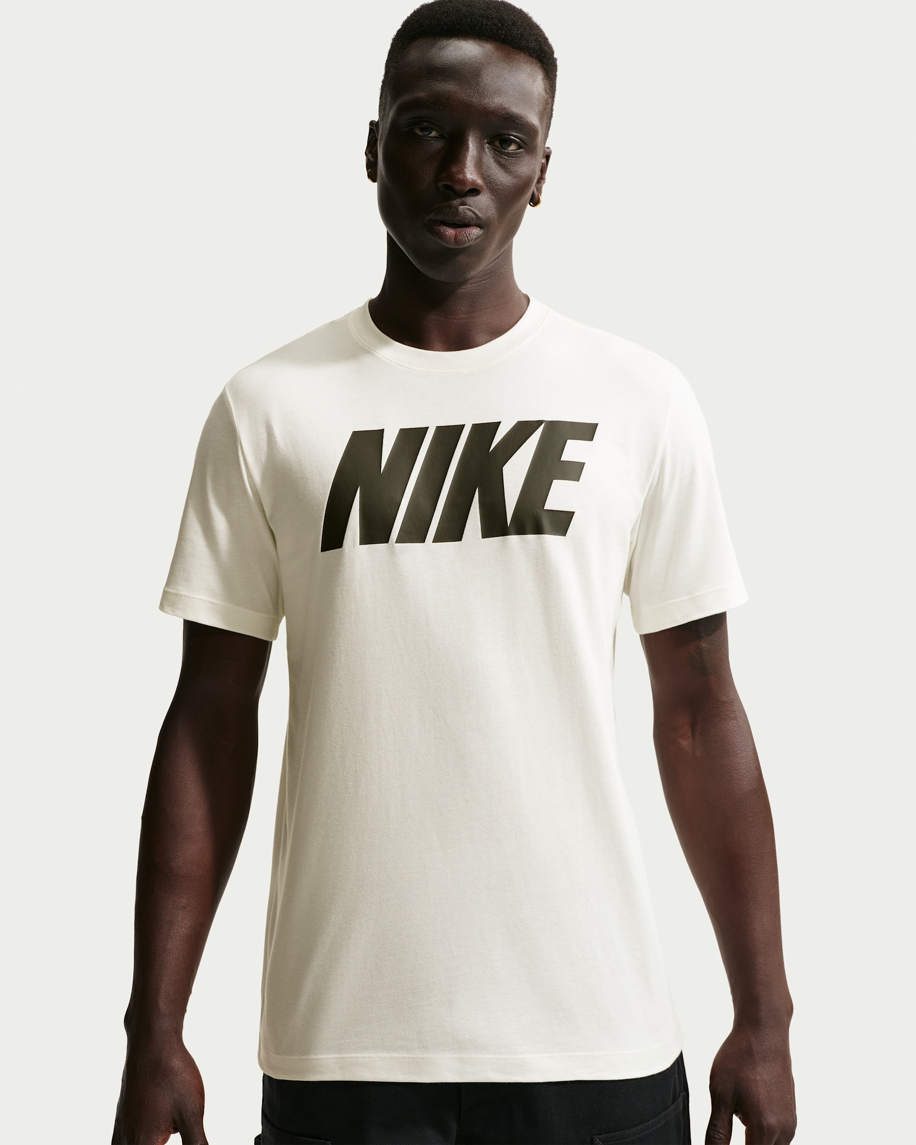 NIKE Tシャツ　L NIKE公式】ナイキ スポーツウェア メンズ Tシャツ.オンラインストア